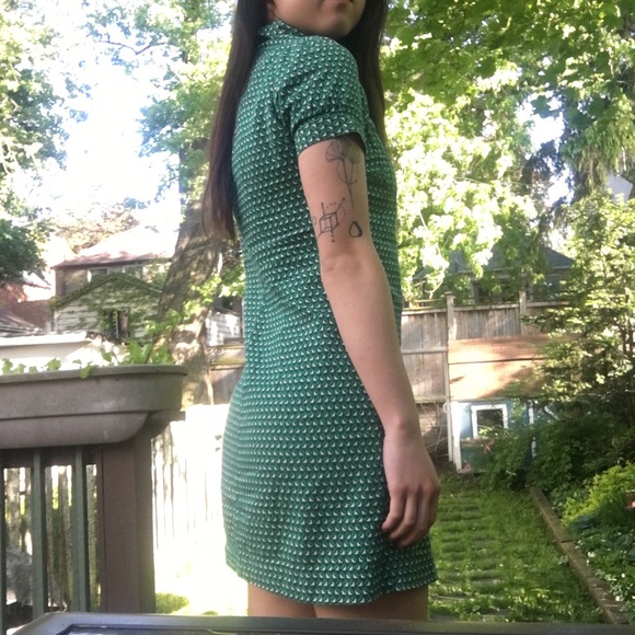 Green patterned dress - Picture 2 of 4
